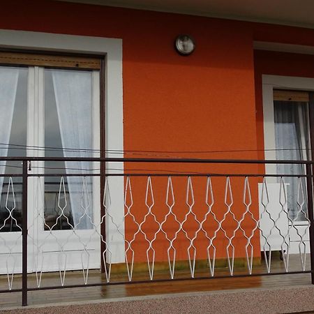 Apartment Parenzana Bibali 65 A 52460-Buje Exteriör bild
