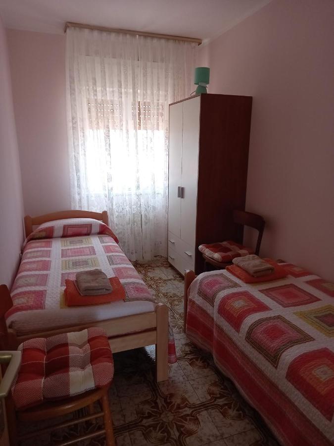 Apartment Parenzana Bibali 65 A 52460-Buje Exteriör bild