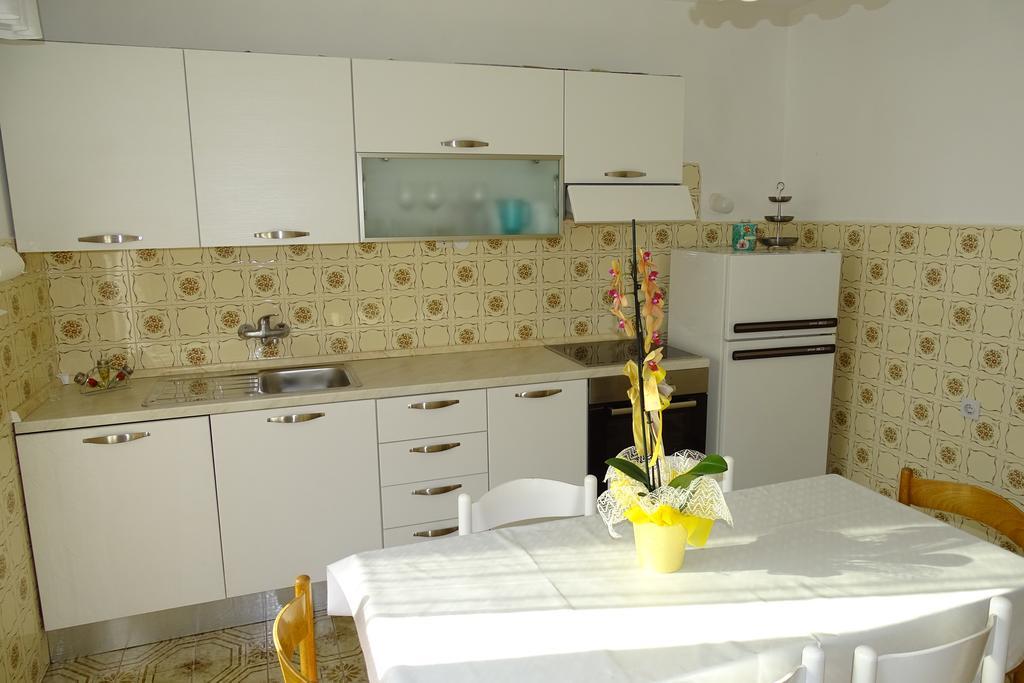 Apartment Parenzana Bibali 65 A 52460-Buje Exteriör bild