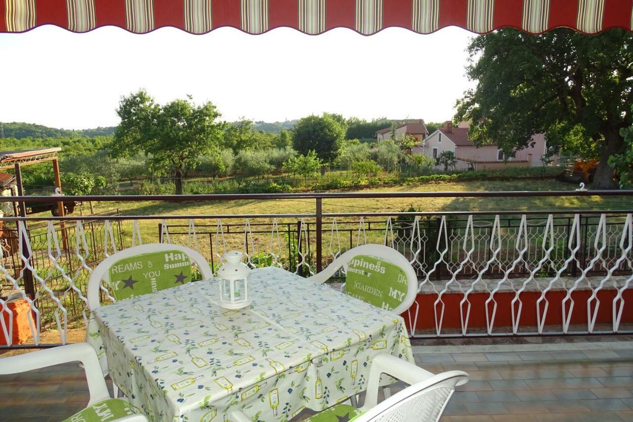 Apartment Parenzana Bibali 65 A 52460-Buje Exteriör bild