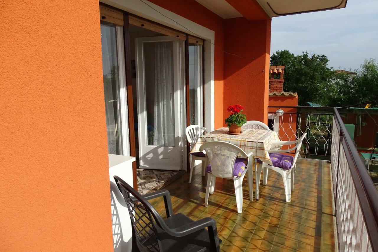 Apartment Parenzana Bibali 65 A 52460-Buje Exteriör bild