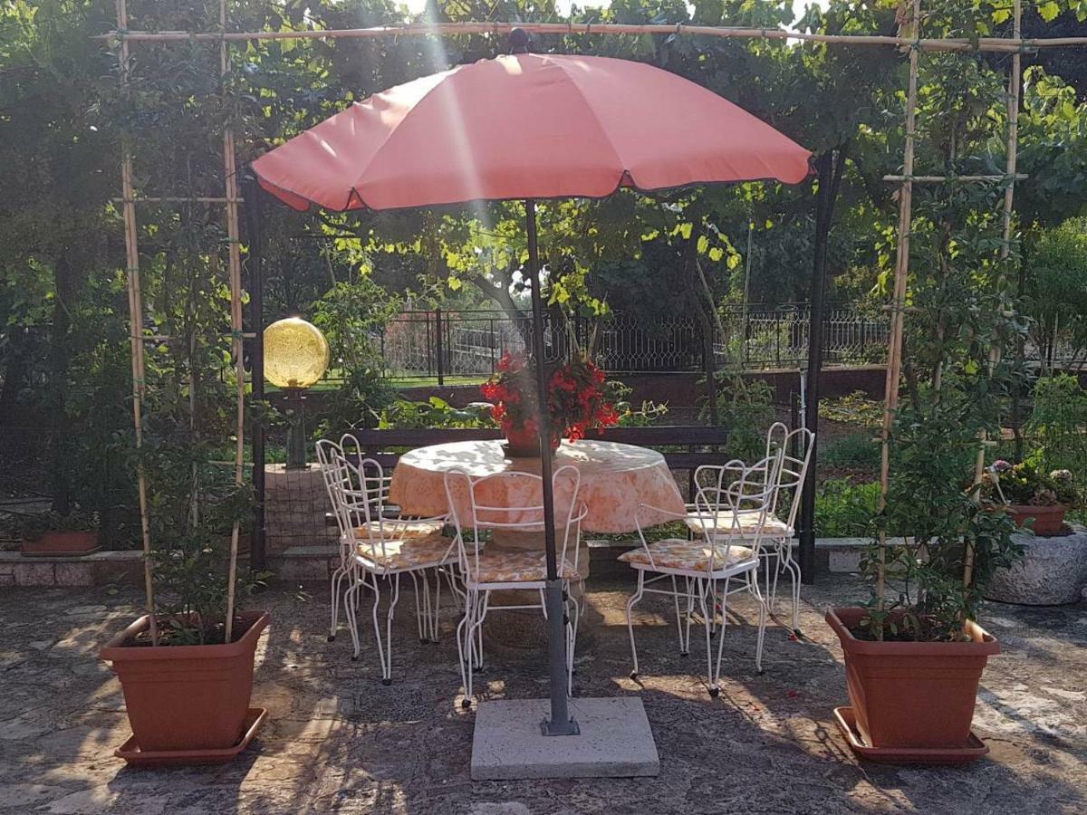 Apartment Parenzana Bibali 65 A 52460-Buje Exteriör bild